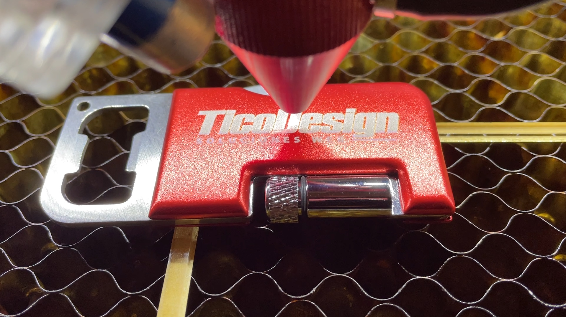 Servicio de grabado láser de TicoDesign
